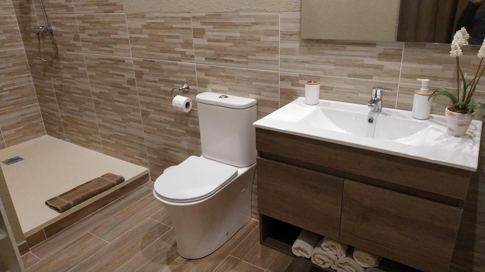 Planas , Estudio Familiar Apartament