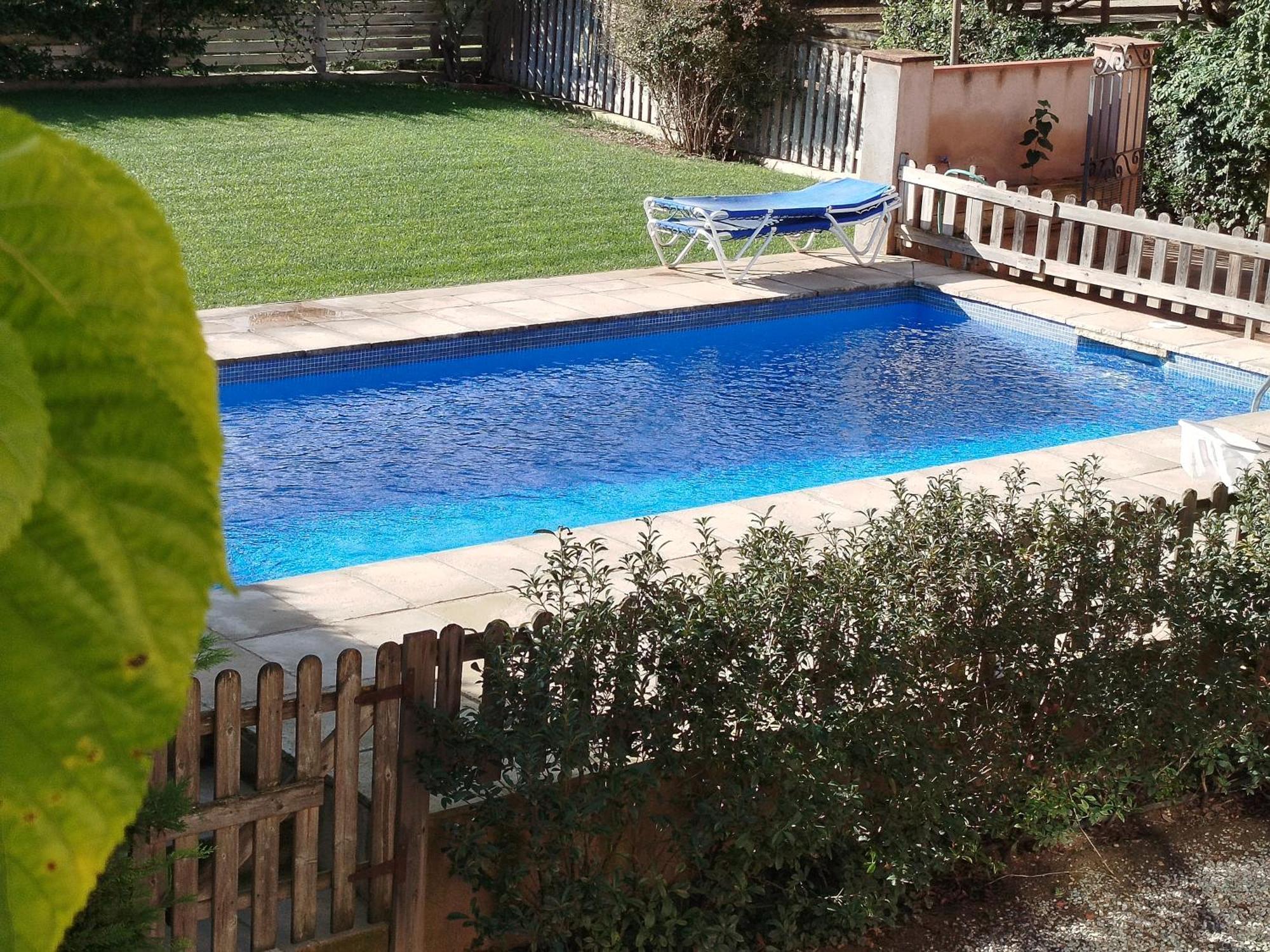 Apartament Planas , Estudio Familiar Fonalleras
